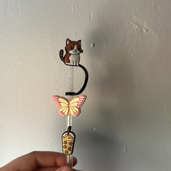 Straw toppers and jibbitz - Picture 3 of 3